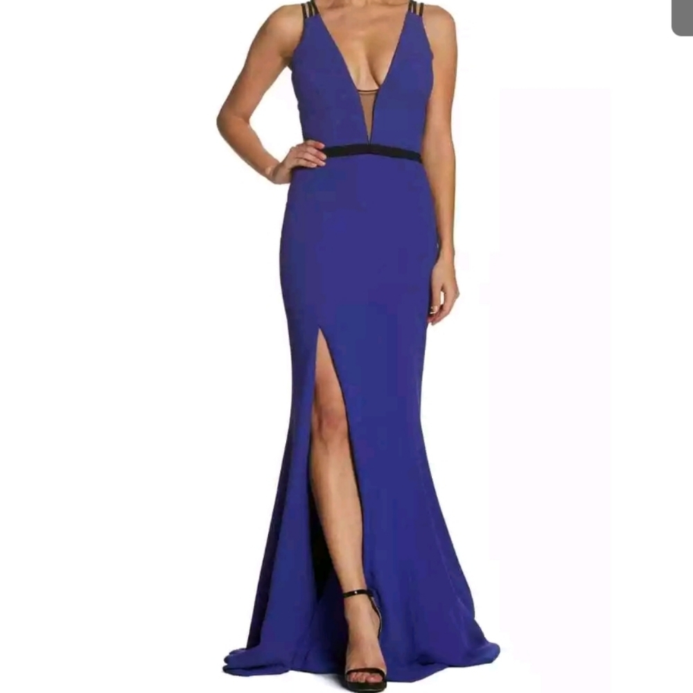 Elegant Blue Evening Gown